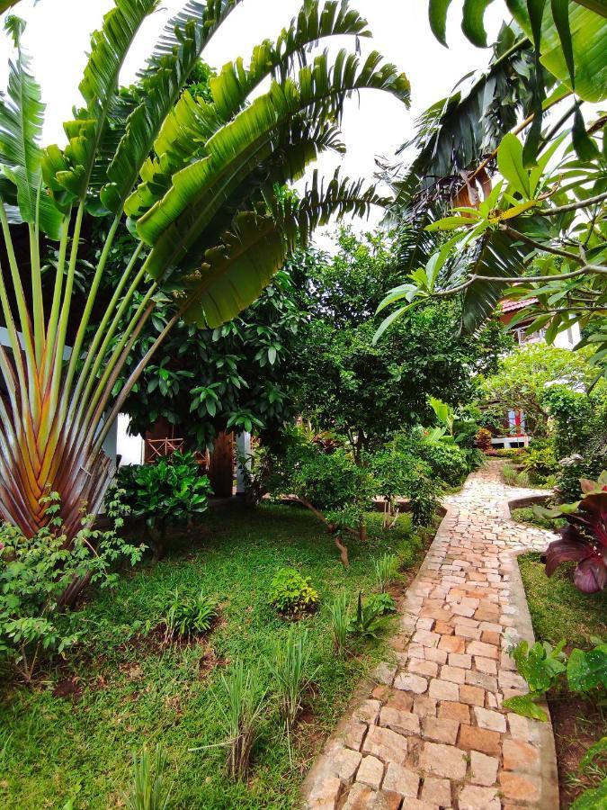 Hotel Benjamin Ambatoloaka  Exterior foto