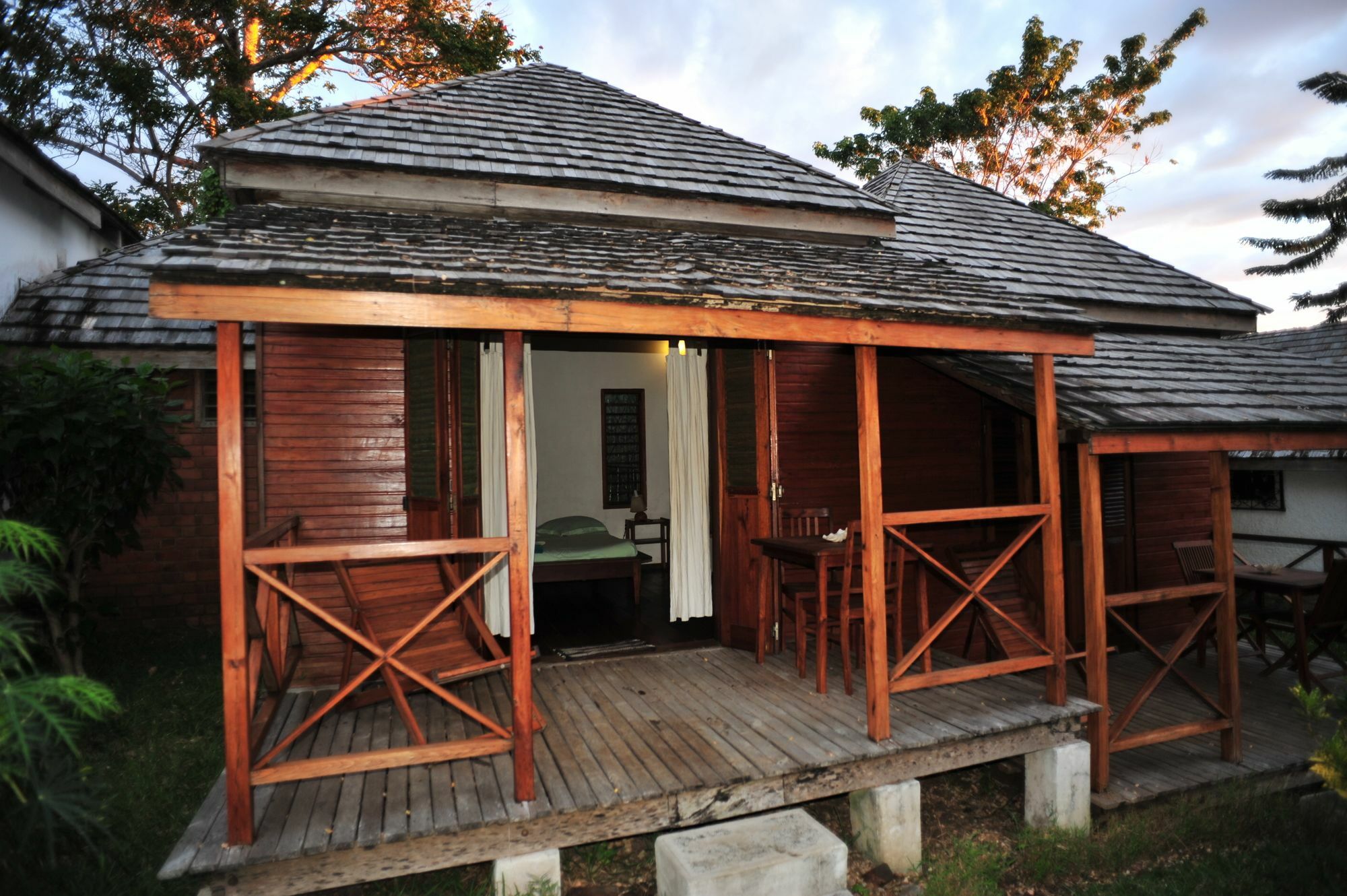 Hotel Benjamin Ambatoloaka  Exterior foto
